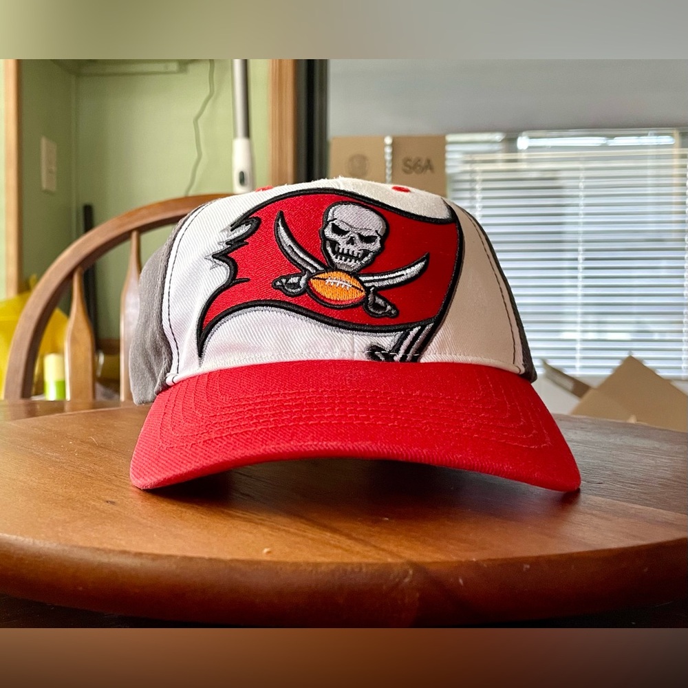 Tampa Bay Buccaneers - '47 Brand - NFL- Hook/Loop Adjustable Hat/Cap- Youth